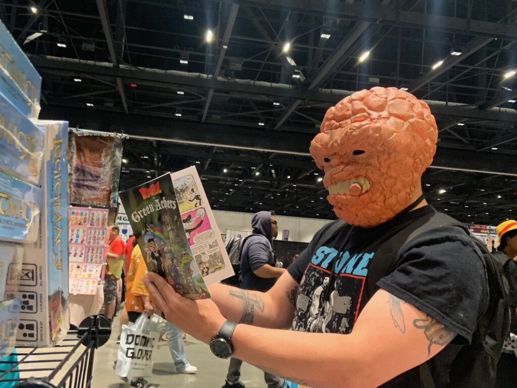 The Thing reads Pewfell at Galaxy Con San Jose
